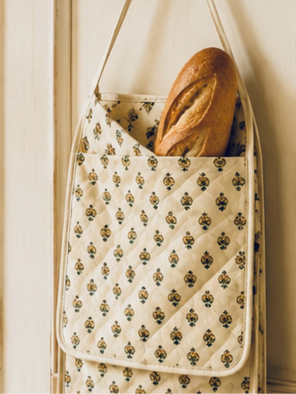 Authentic Provence France
Quilted Baguette Bread Bag
French Country Kitchen